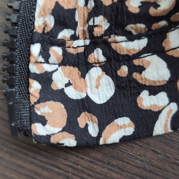 Free people leopard Printed Run Wild hooded Jacket size s - Picture 11 of 13